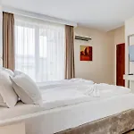 Jupiter 1 Family Hotel