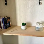 Flamingo Top Center Apartment