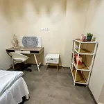 Flamingo Top Center Apartment