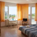 Family Hotel Perla