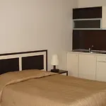 Berlin Golden Beach Studio