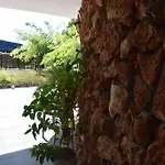 Sunny - Viki Guest House
