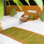 Vatica Yangzhou Slender West Lake Yangzhou University Teacher'S College Hotel
