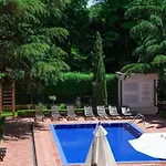 Superb 2-Bdr Luxury Apt. With Pool In Villa Mare
