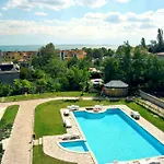 Varna Inn Sea Park Apartments