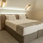 Hugo Hotel