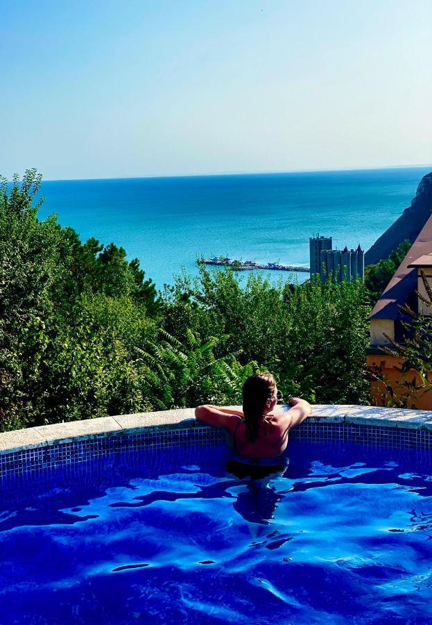The Seaview Penthouse Complex Karia Appartement