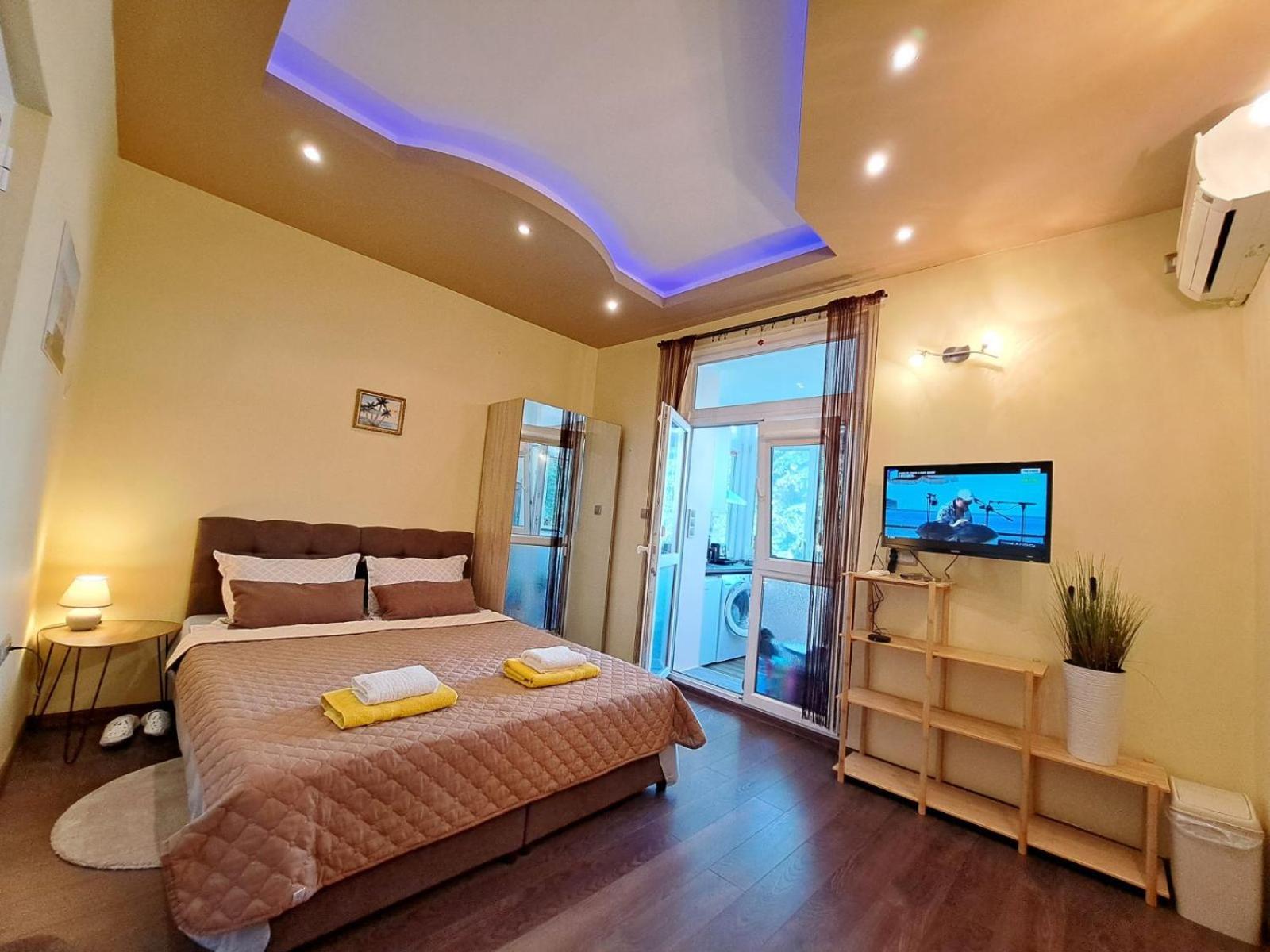 Sea Vibes - Free Public Parking, Wifi, Cable & Smart Tv, 0,9 Km To Appartement
