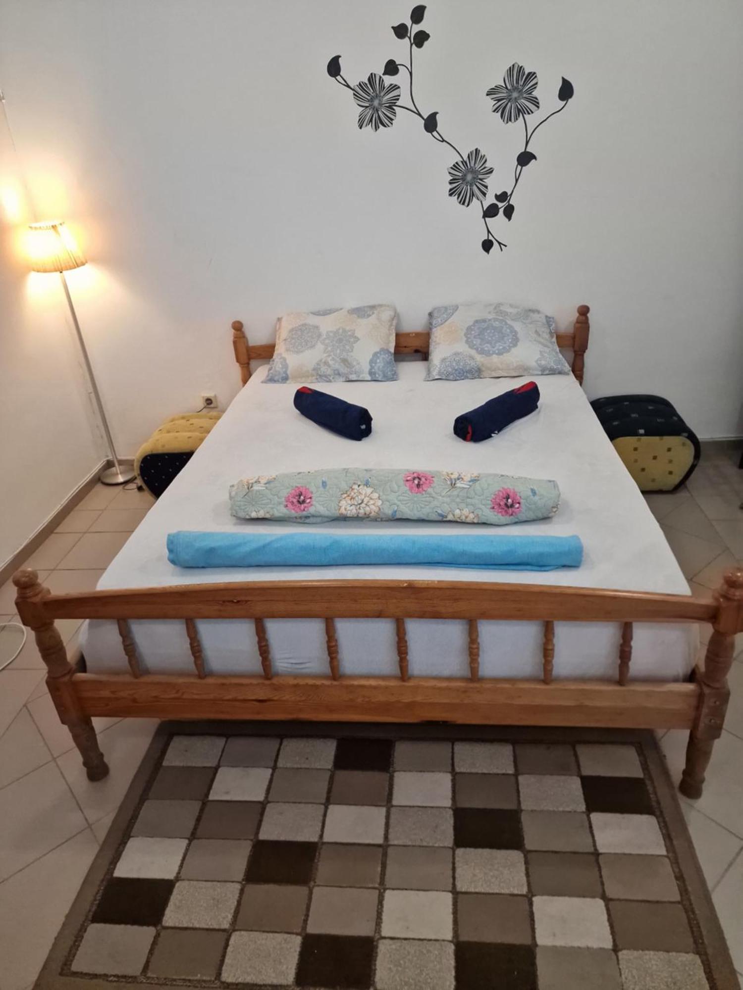 The Place! Apartment Warna
