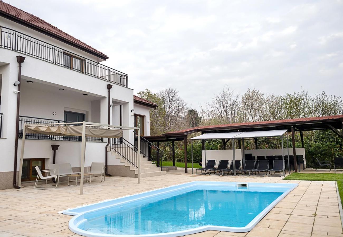 Private With 5bd, Pool & Stunning Sea Views By Flat Mаnаger Villa *