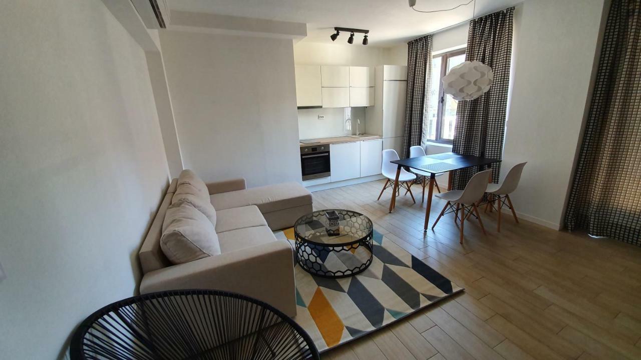улица любен каравелов 5 Studio * Varna