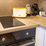 Todor Vlaykov Apartment, 10 Min Walk To Varna Center