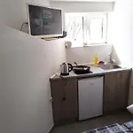 Budget Stay Studio