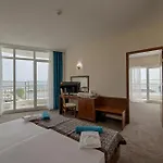Berlin Golden Beach Hotel