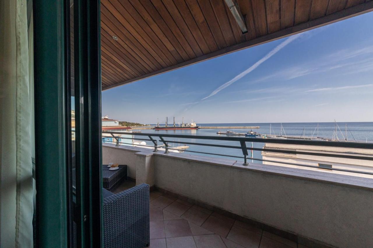 Marina Sea View Appartamento Balchik