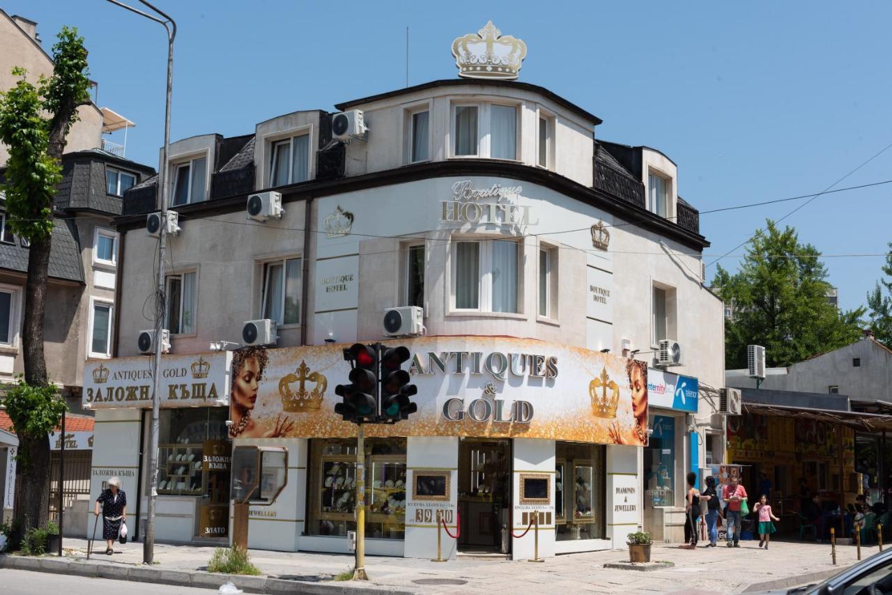 Golden House *